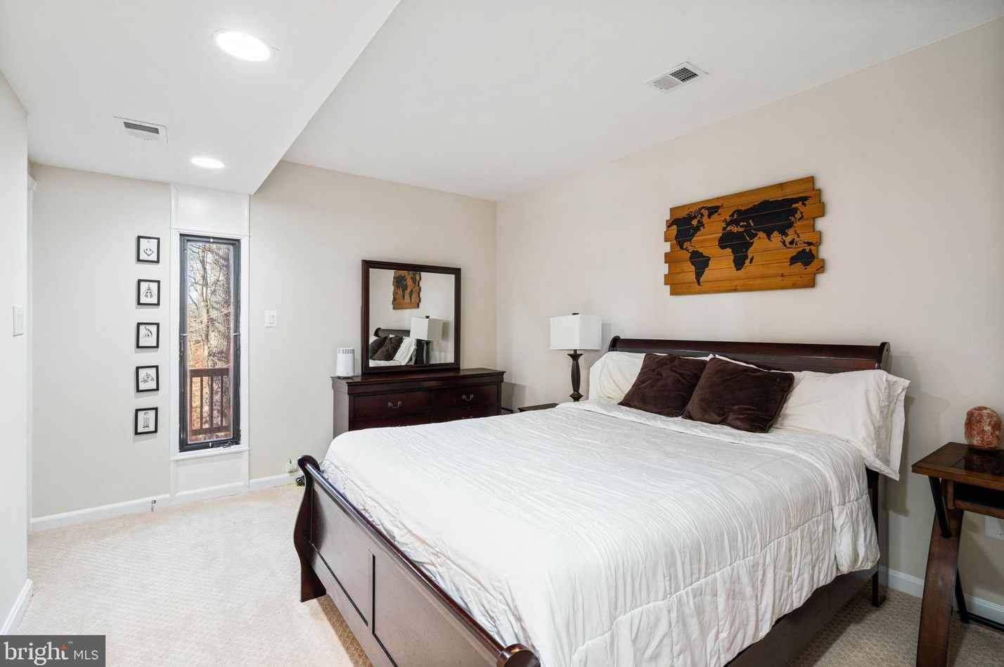 6121 Occoquan Forest Dr, Manassas VA  20112-3034 exterior