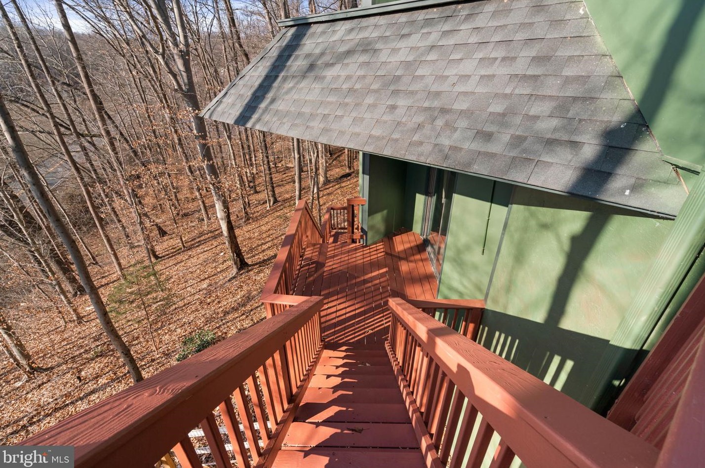 6121 Occoquan Forest Dr, Manassas VA  20112-3034 exterior
