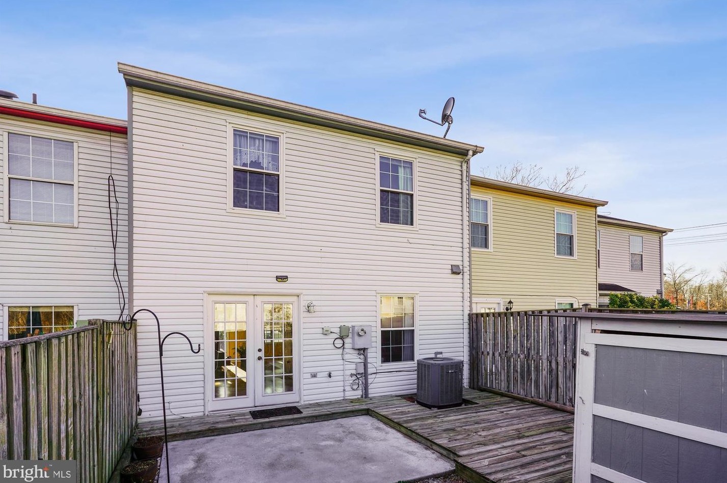 3634 Dahlgren Pl, Dumfries VA  22026-2602 exterior