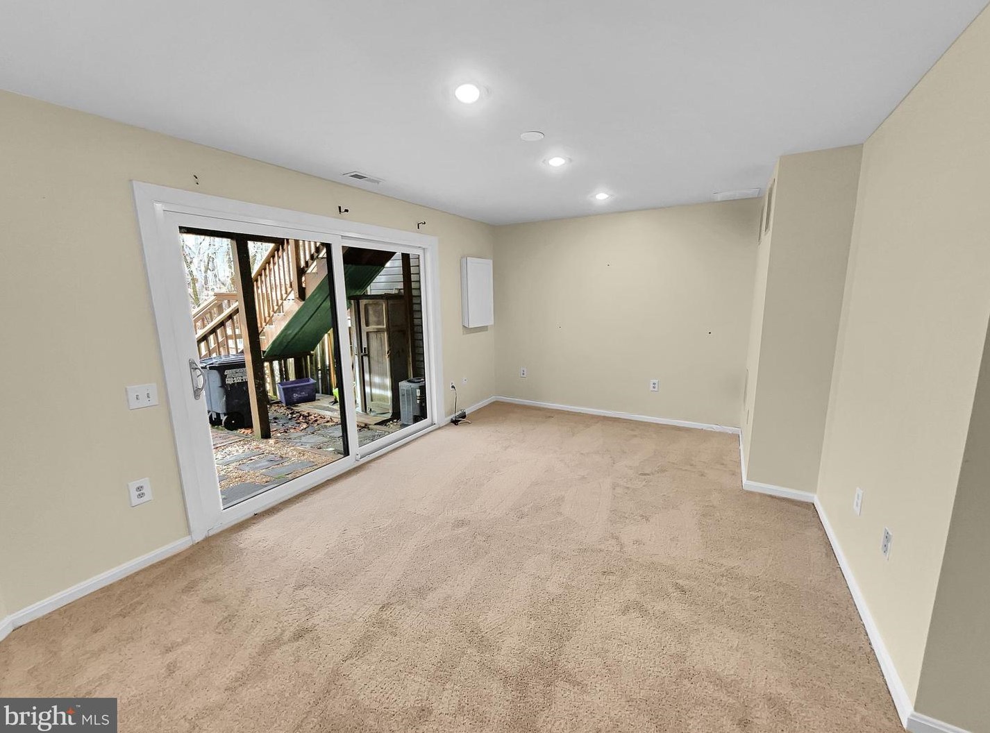 12308 Granada Way, Woodbridge VA  22192-6201 exterior