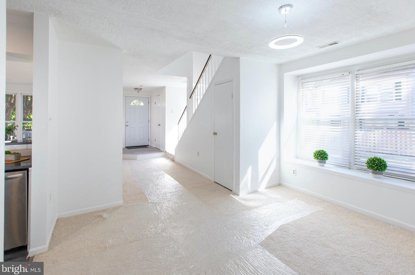 10498 Stonington Ln, Manassas VA  20109-6453 exterior