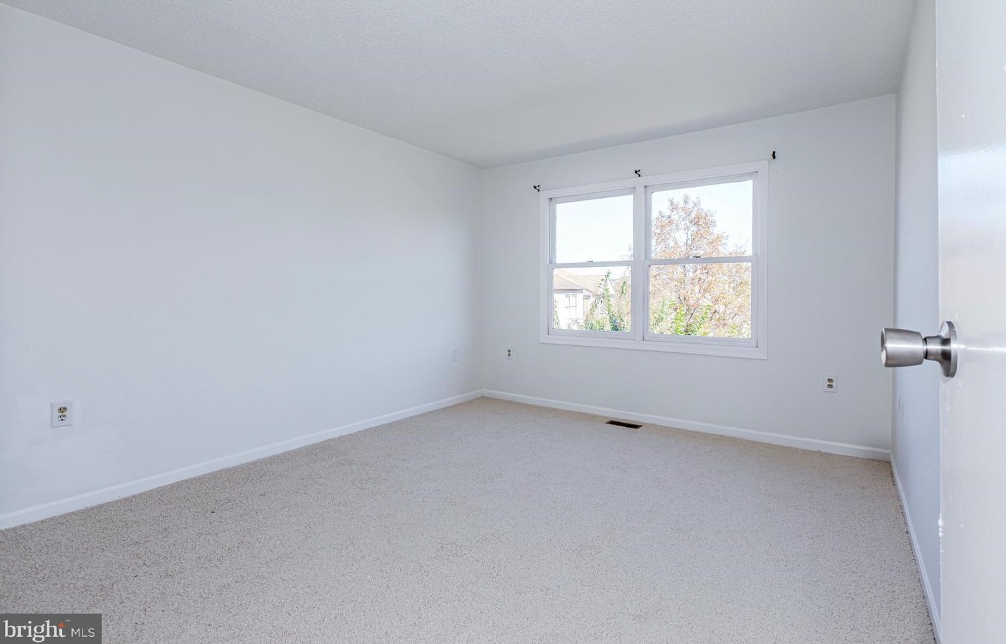 10498 Stonington Ln, Manassas VA  20109-6453 exterior