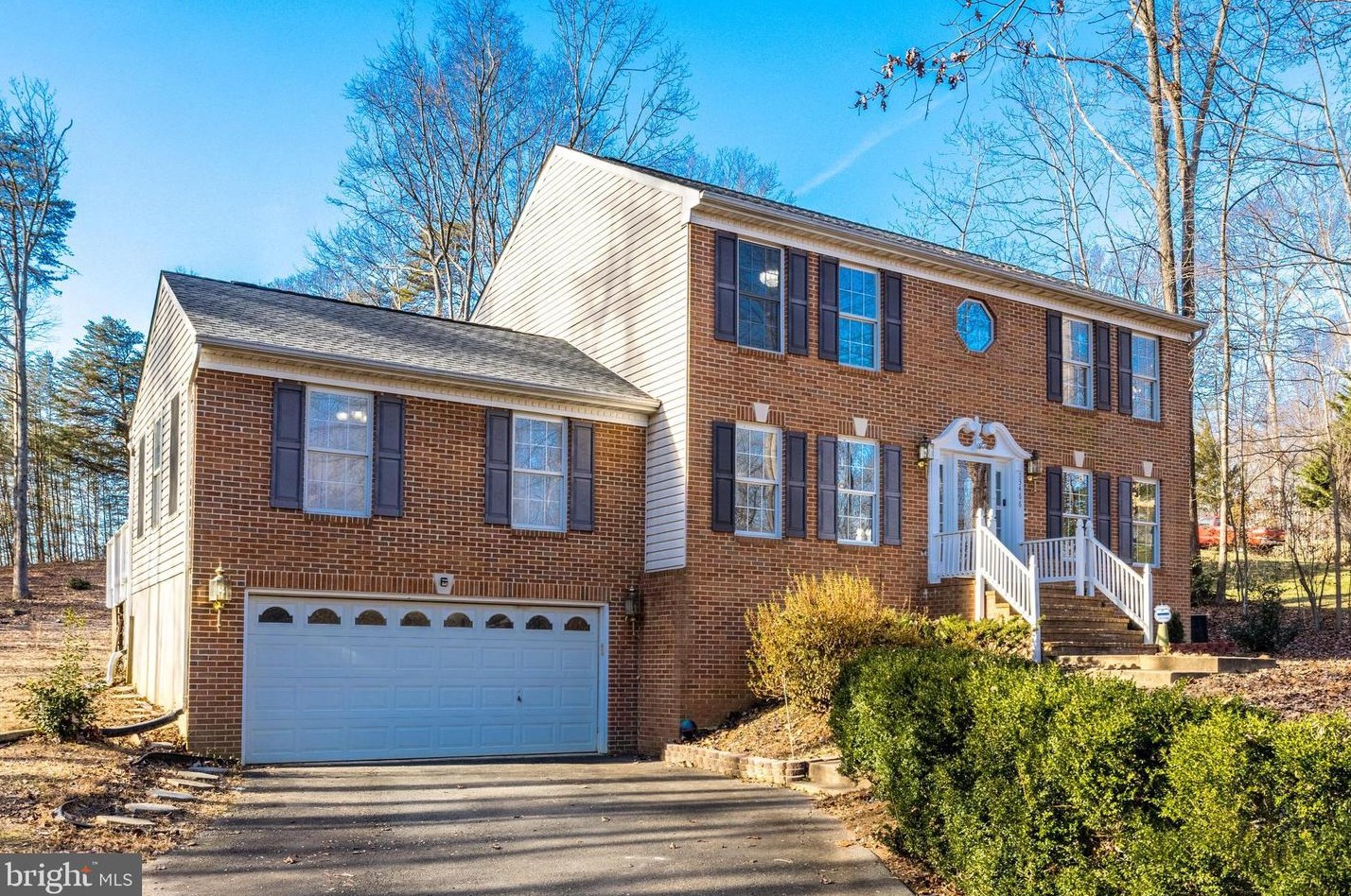 13466 Natick Dr, Manassas VA  20112-3609 exterior