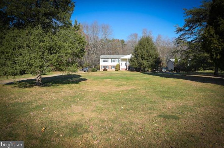 10501 Godwin Dr, Manassas VA  20112-2736 exterior