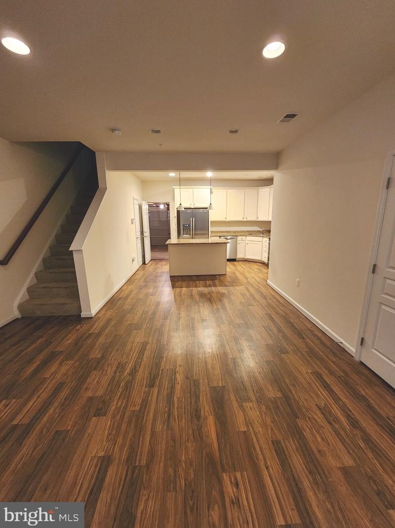 14896 Mason Creek Cir, Woodbridge VA  22191-3365 exterior