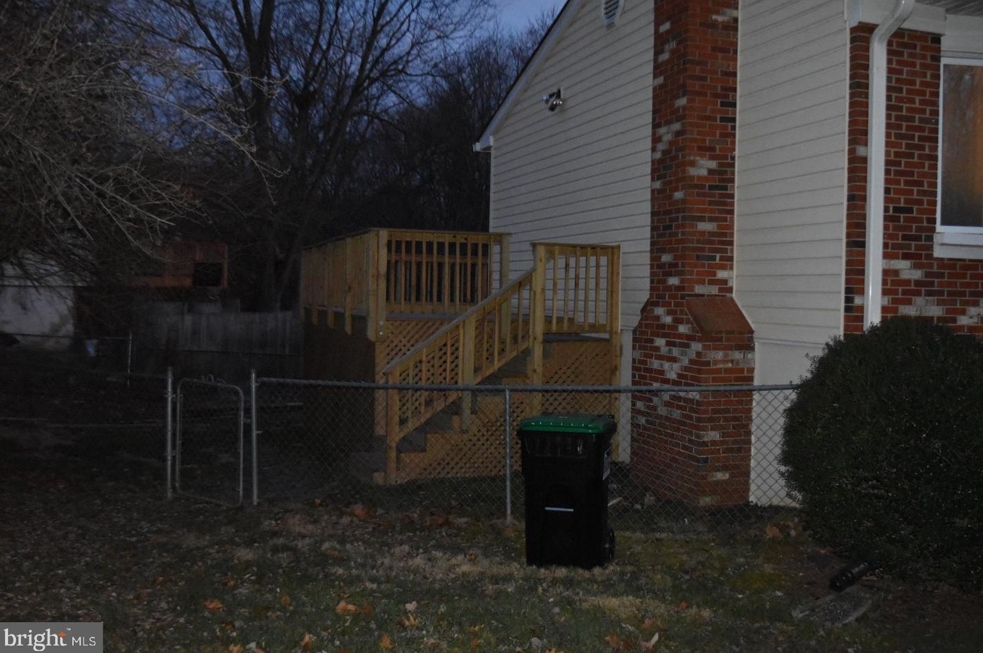 13299 Nassau Dr, Woodbridge VA  22193-4147 exterior