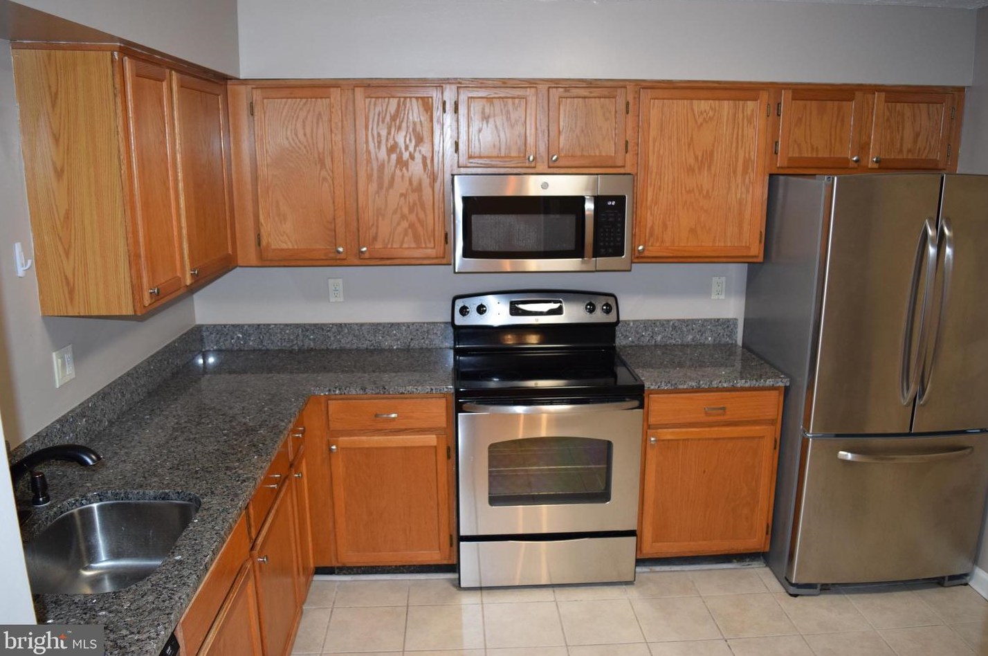 10490 Stonington Ln, Manassas VA  20109-6453 exterior