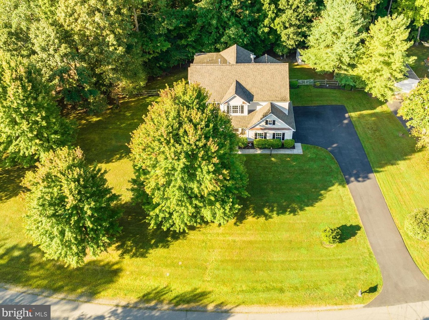 14018 Flagtree Pl, Manassas VA  20112-3884 exterior