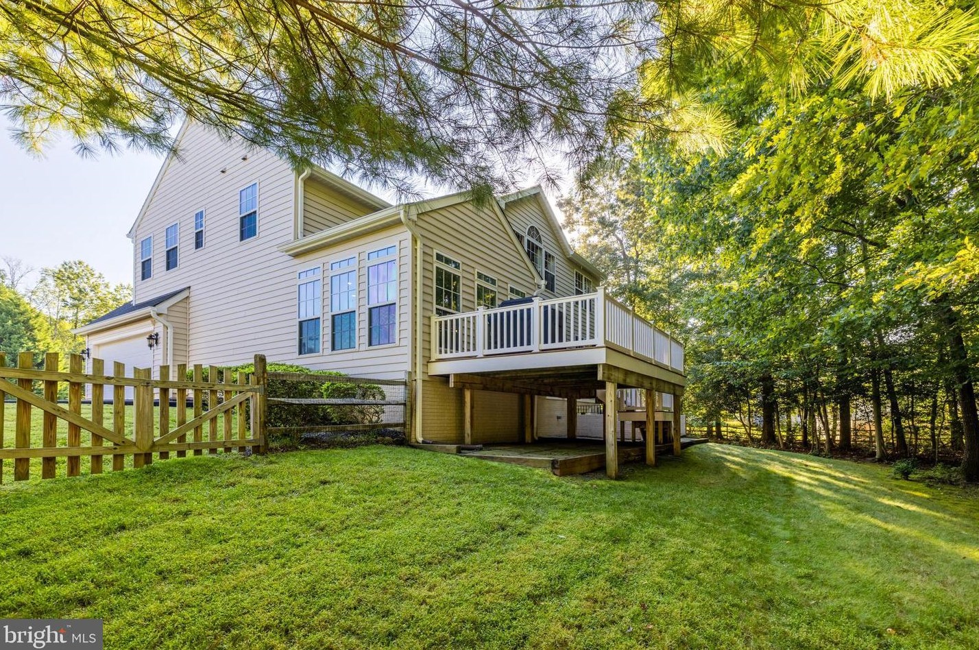 14018 Flagtree Pl, Manassas VA  20112-3884 exterior