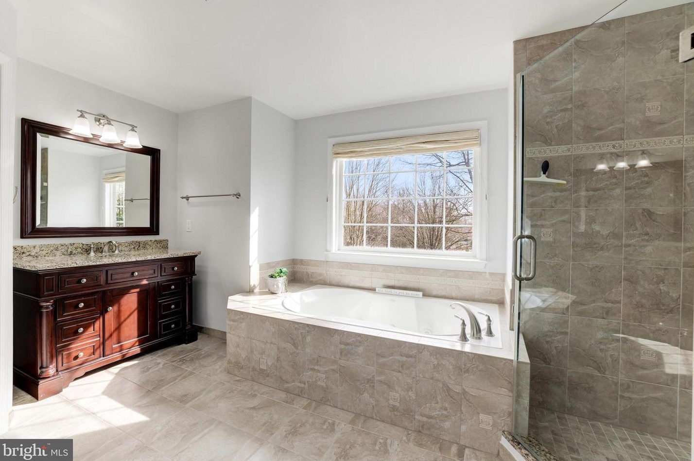 14018 Flagtree Pl, Manassas VA  20112-3884 exterior