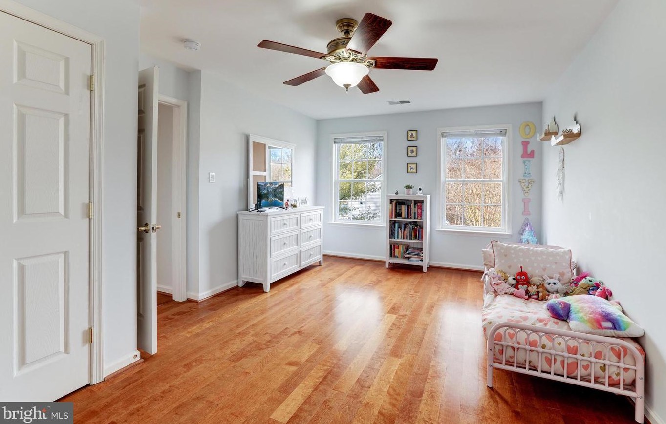 14018 Flagtree Pl, Manassas VA  20112-3884 exterior
