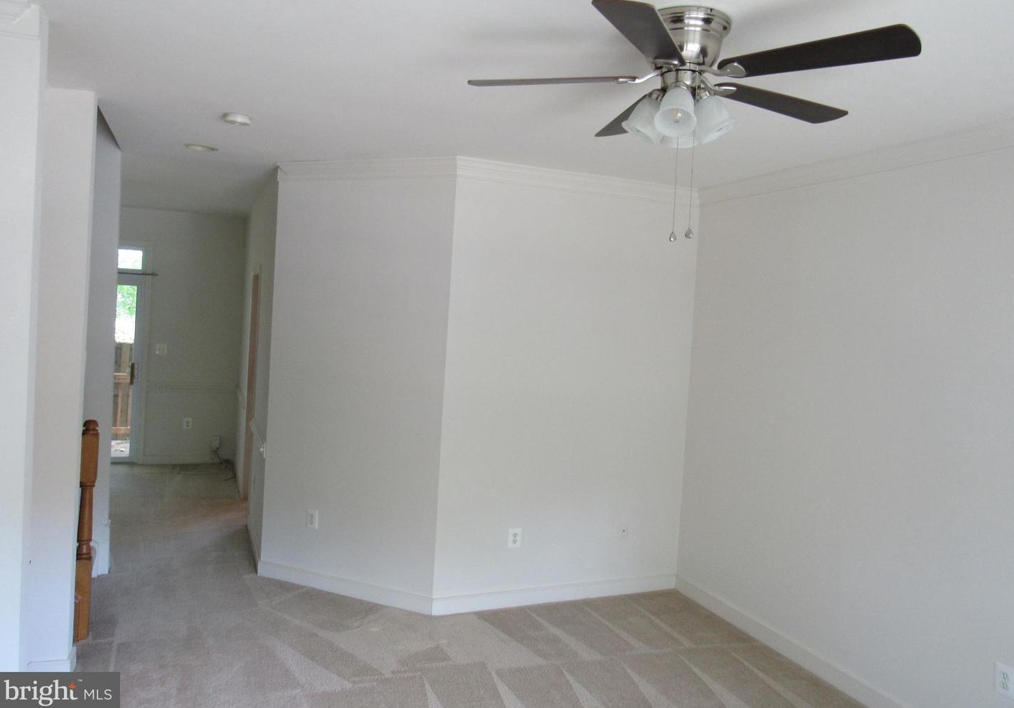 13017 Terminal Way, Woodbridge VA  22193-6118 exterior