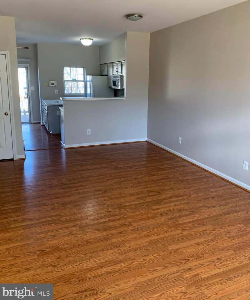 4260 Ashmere Cir, Dumfries VA  22025-1514 exterior
