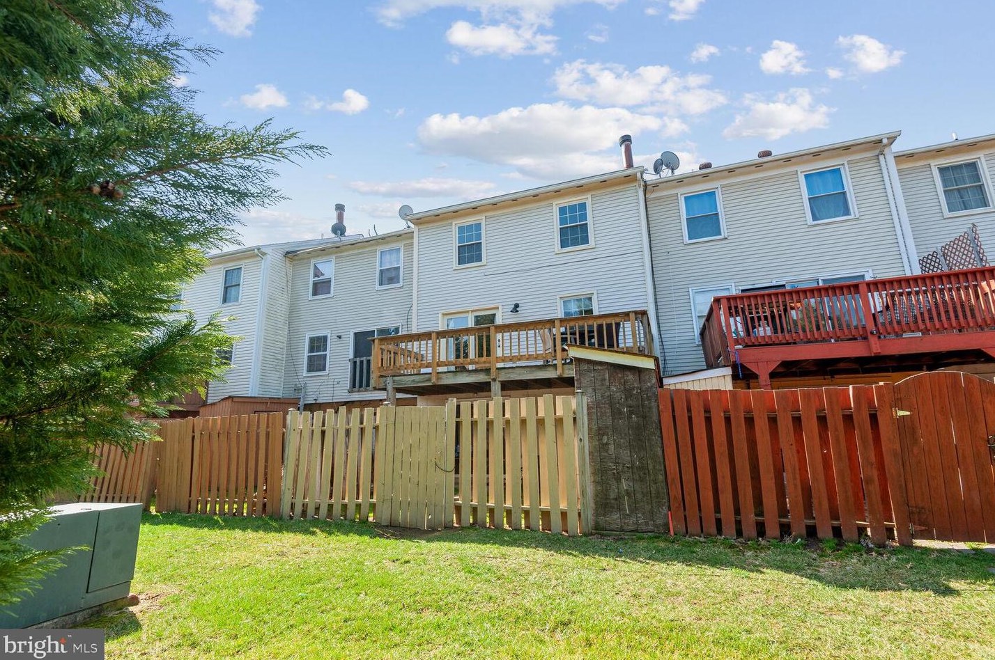 8267 Vernon St, Manassas VA  20109-3437 exterior