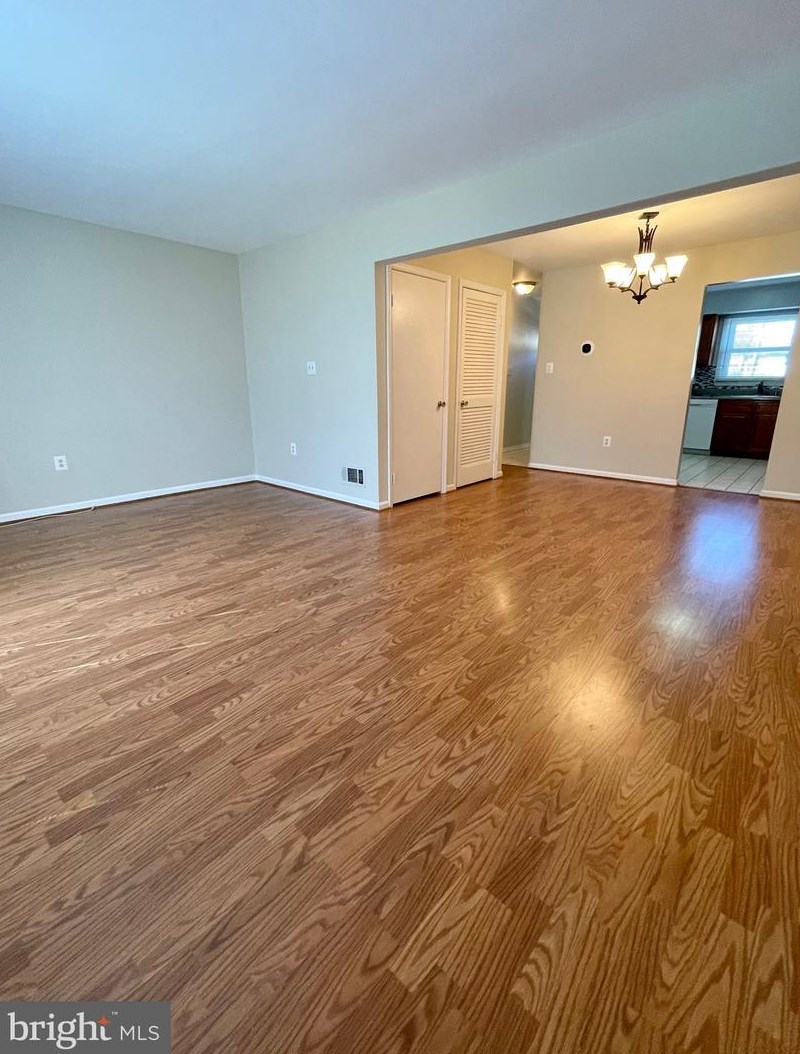 4617 Whitaker Pl, Woodbridge, VA 22193
