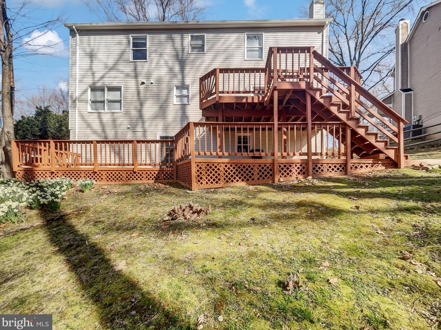 4405 Loganberry Ln, Dumfries VA  22025-1003 exterior