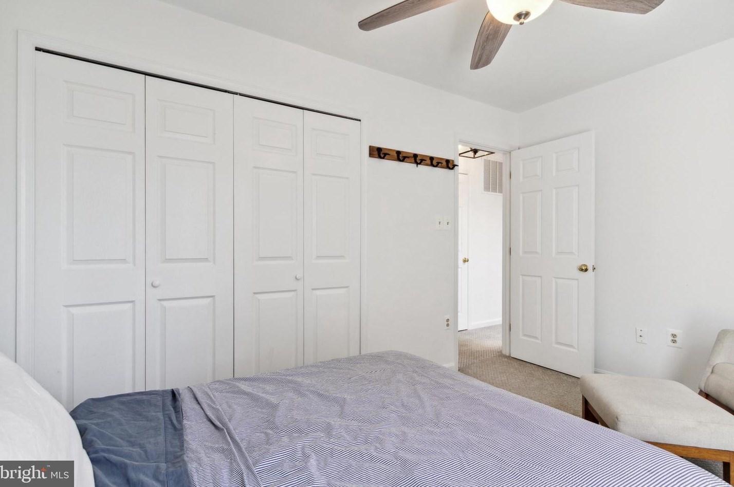 11824 Troika Ct, Woodbridge VA  22192-6282 exterior