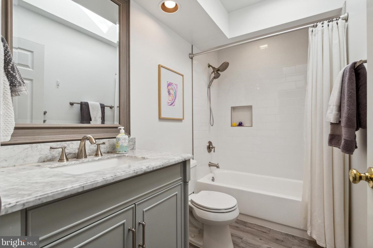 11824 Troika Ct, Woodbridge VA  22192-6282 exterior