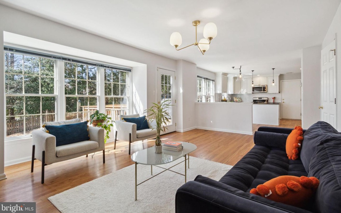 11824 Troika Ct, Woodbridge VA  22192-6282 exterior