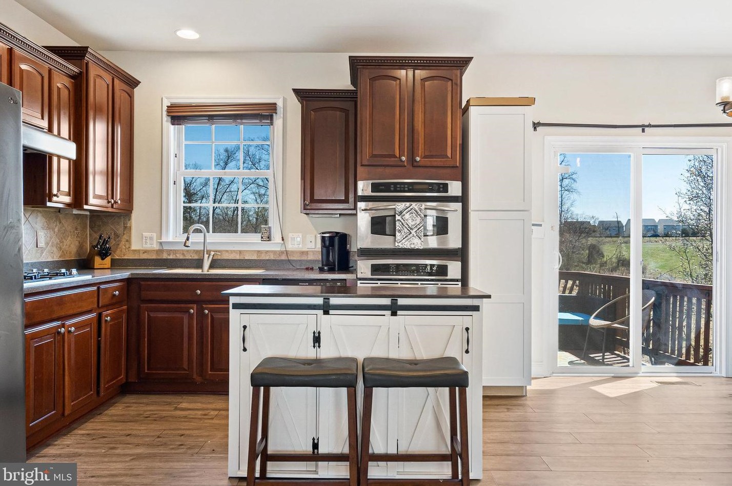 8951 Brewer Creek Pl, Manassas VA  20109-4853 exterior