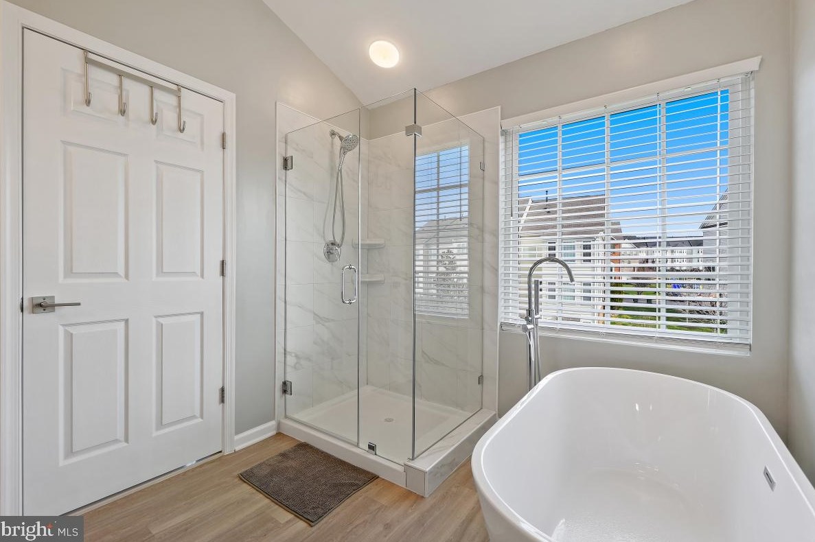 4302 Stone Mountain Ct, Dumfries VA  22025-2033 exterior