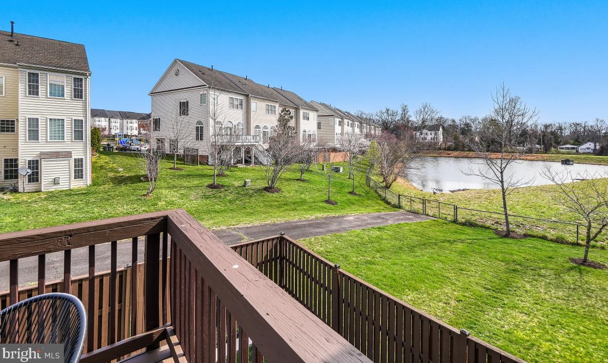 4302 Stone Mountain Ct, Dumfries VA  22025-2033 exterior