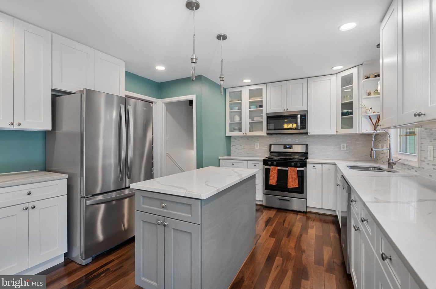 12528 Basswood Dr, Manassas VA  20112-3441 exterior
