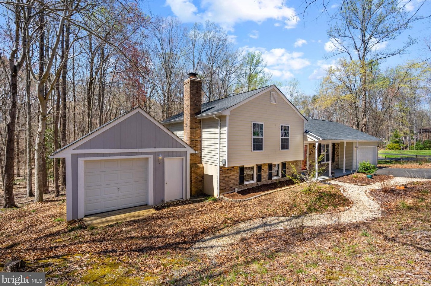 12528 Basswood Dr, Manassas VA  20112-3441 exterior