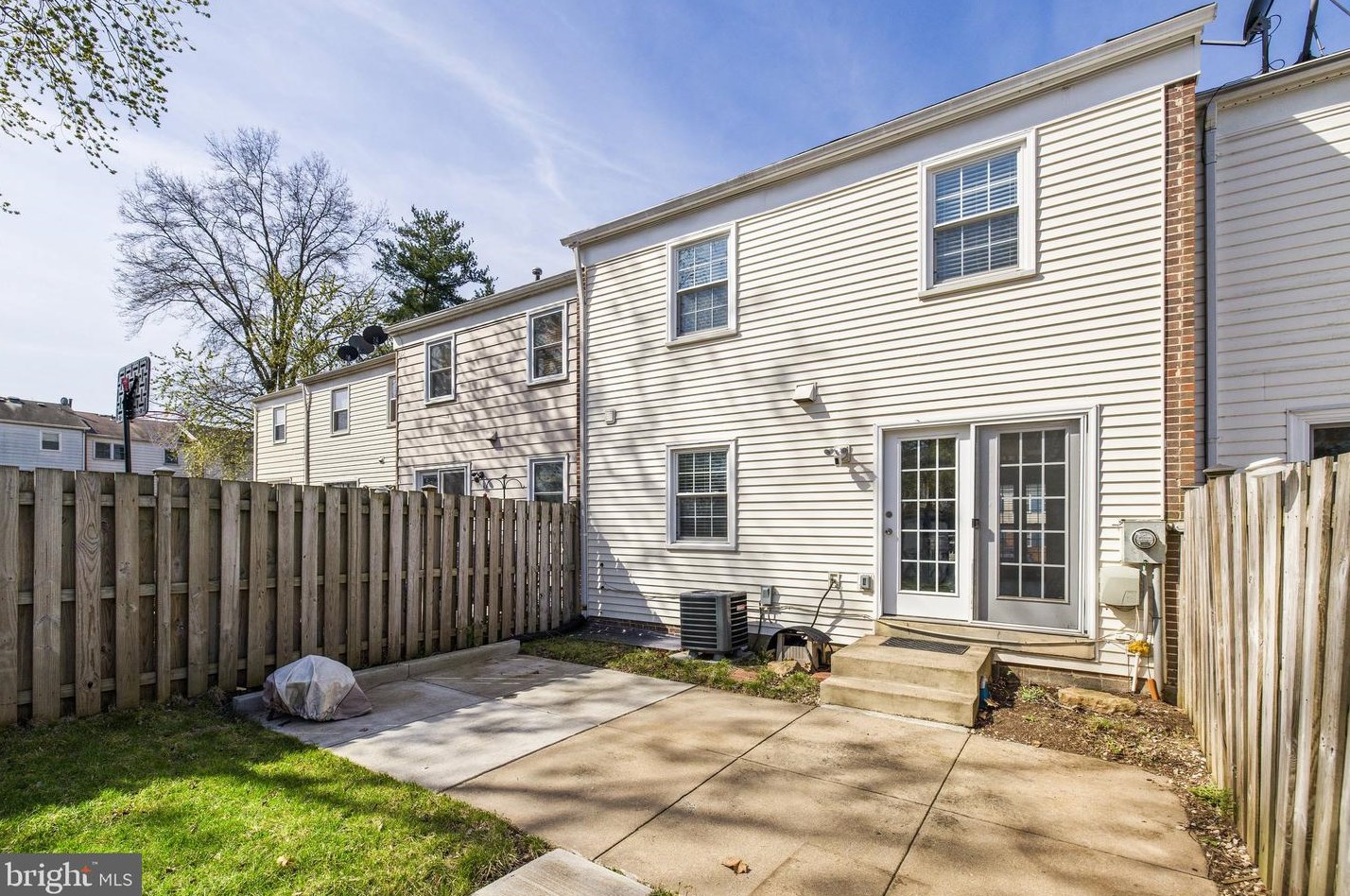 7511 Bedford Rd, Manassas VA  20109-2936 exterior