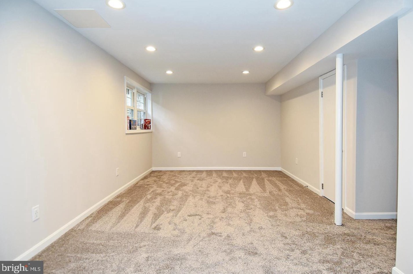 7511 Bedford Rd, Manassas VA  20109-2936 exterior