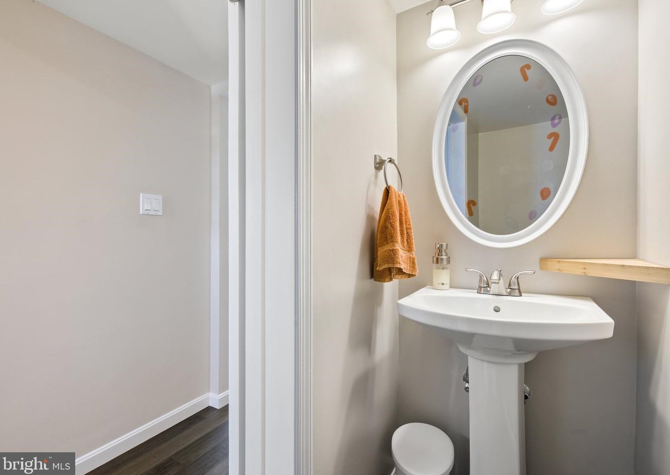 7511 Bedford Rd, Manassas VA  20109-2936 exterior