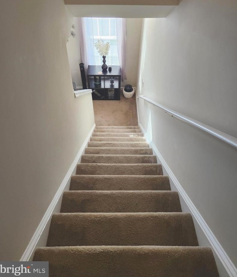 17027 Gibson Mill Rd, Dumfries VA  22026-2286 exterior