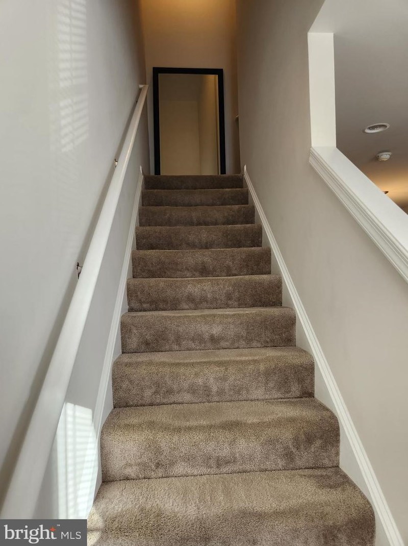 17027 Gibson Mill Rd, Dumfries VA  22026-2286 exterior