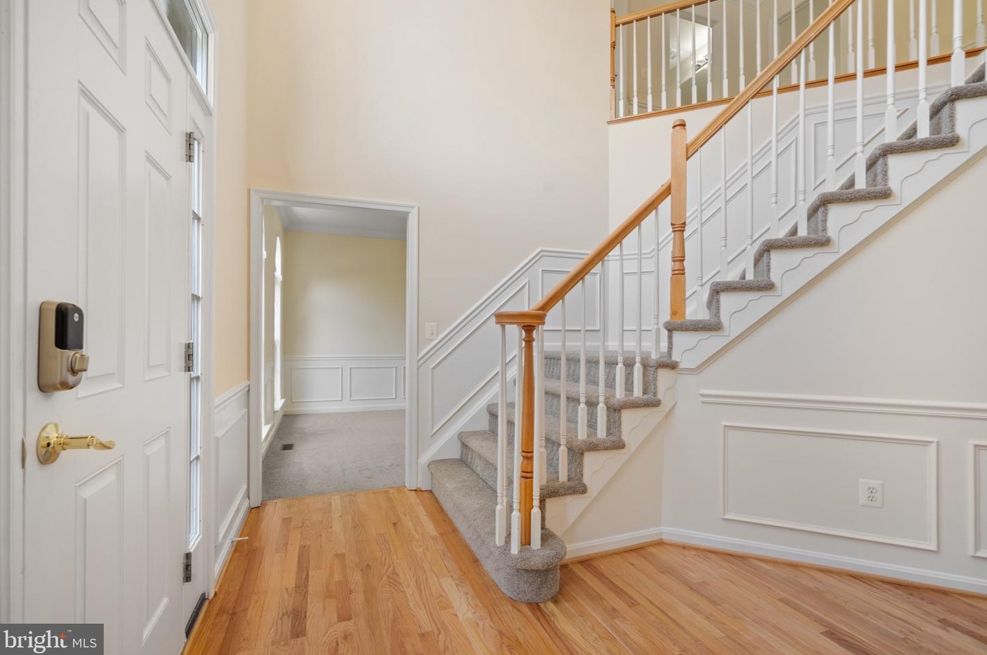 8016 Knightshayes Dr, Manassas VA  20111-2964 exterior