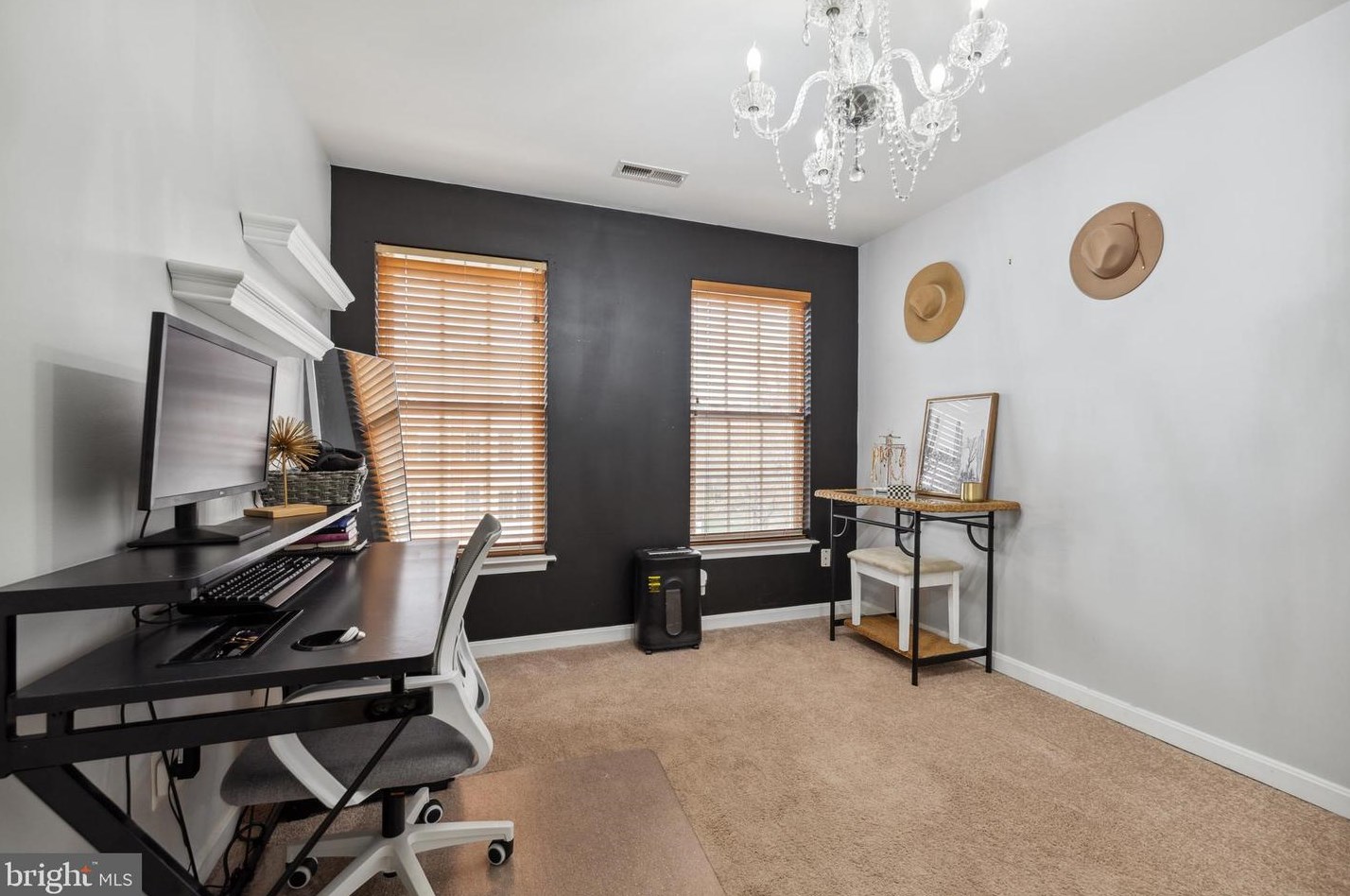 4308 Stone Mountain Ct, Dumfries VA  22025-2033 exterior