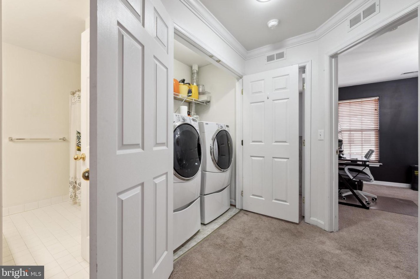 4308 Stone Mountain Ct, Dumfries VA  22025-2033 exterior