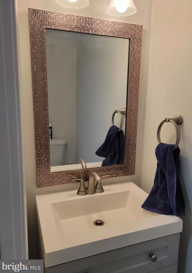 7390 Colton Ln, Manassas VA  20109-2957 exterior