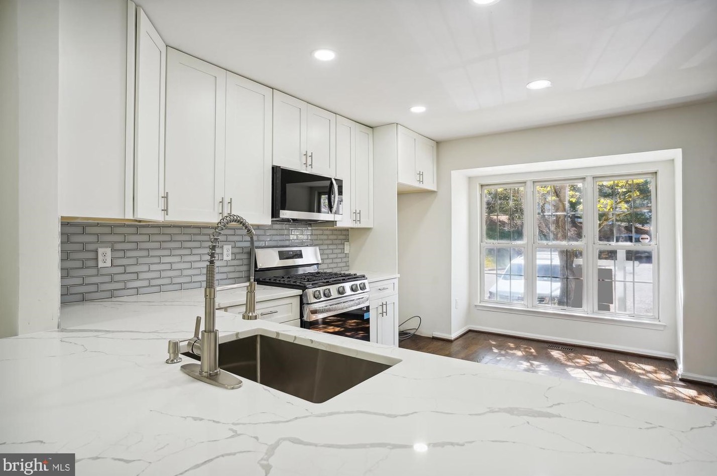 4247 Vals Way, Dumfries VA  22025-1140 exterior