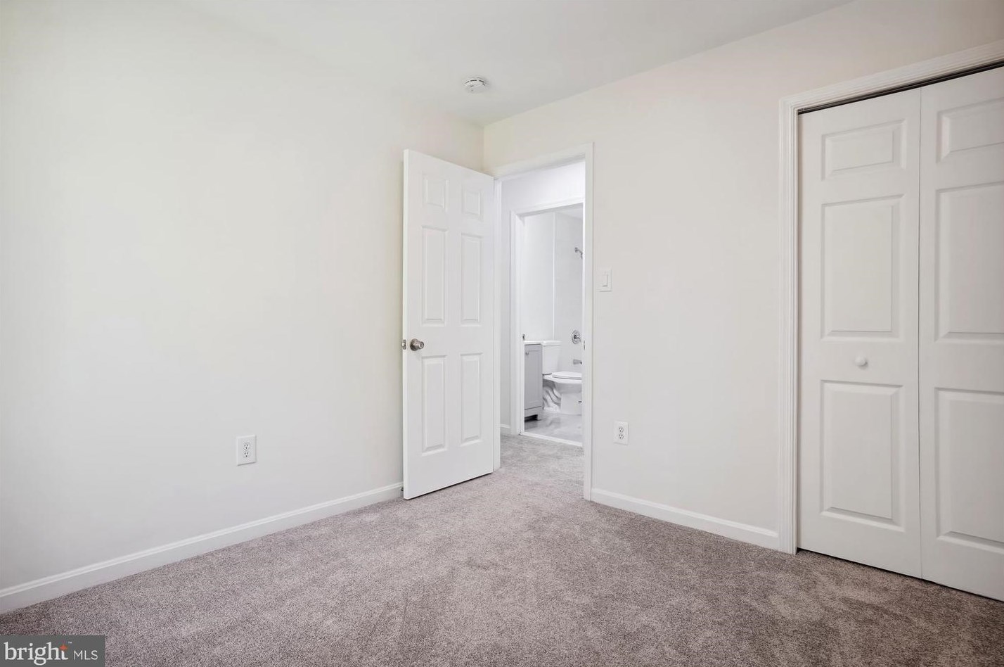 4247 Vals Way, Dumfries VA  22025-1140 exterior