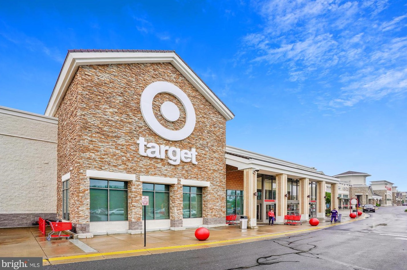 4247 Vals Way, Dumfries VA  22025-1140 exterior