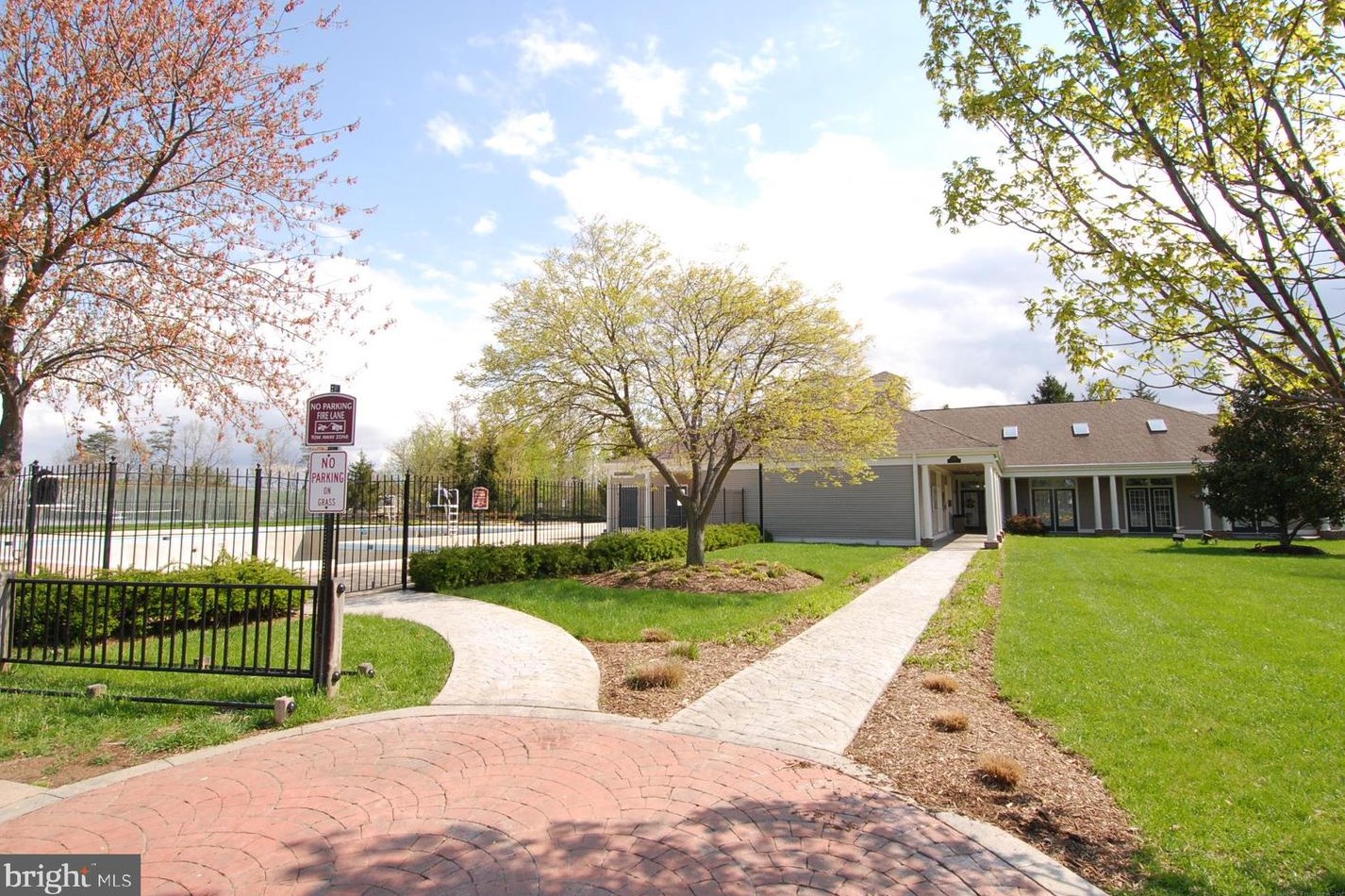 4247 Vals Way, Dumfries VA  22025-1140 exterior