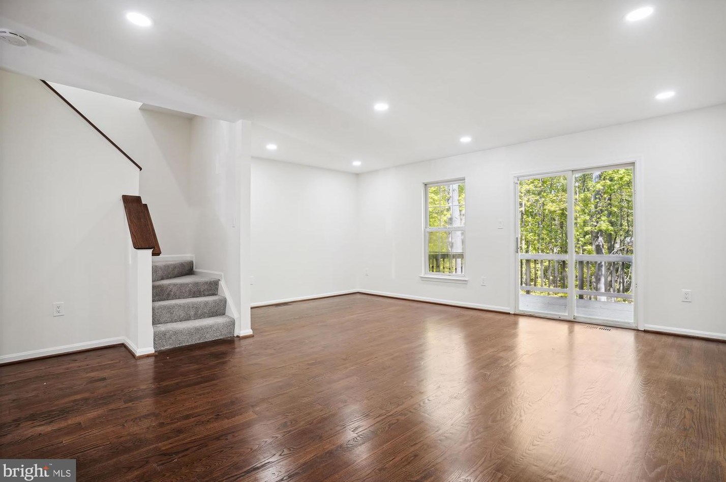 4247 Vals Way, Dumfries VA  22025-1140 exterior