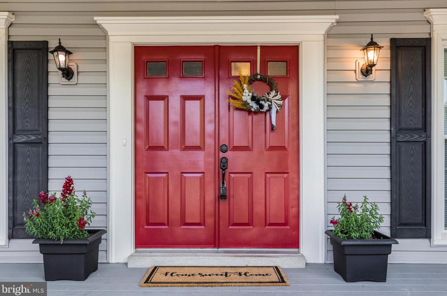 4734 Hickory Nut Pl, Dumfries VA  22025-1046 exterior