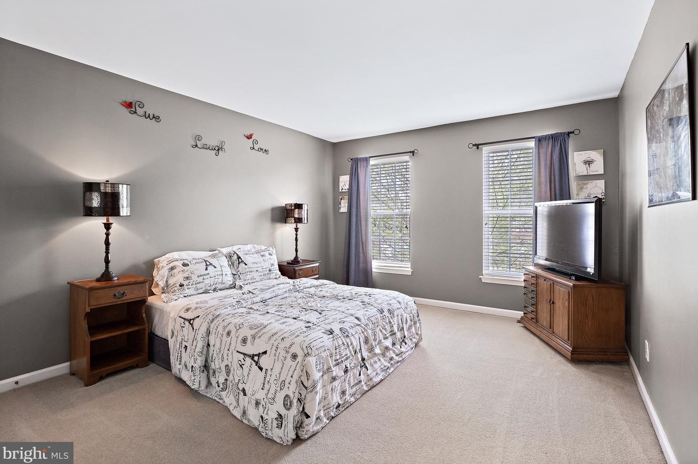 17725 Avenel Ln, Dumfries VA  22026-4569 exterior