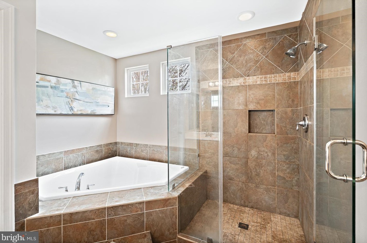 17725 Avenel Ln, Dumfries VA  22026-4569 exterior