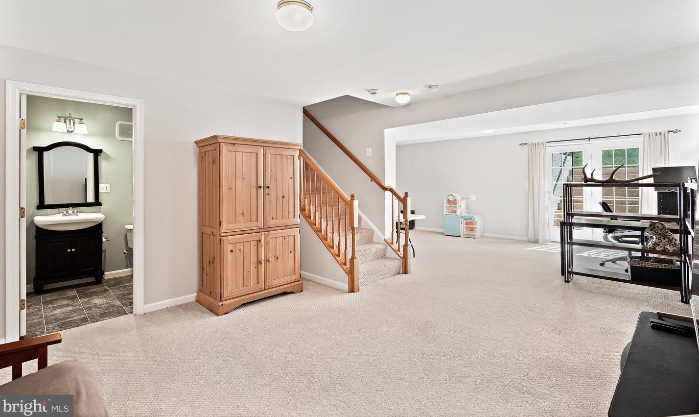 17725 Avenel Ln, Dumfries VA  22026-4569 exterior
