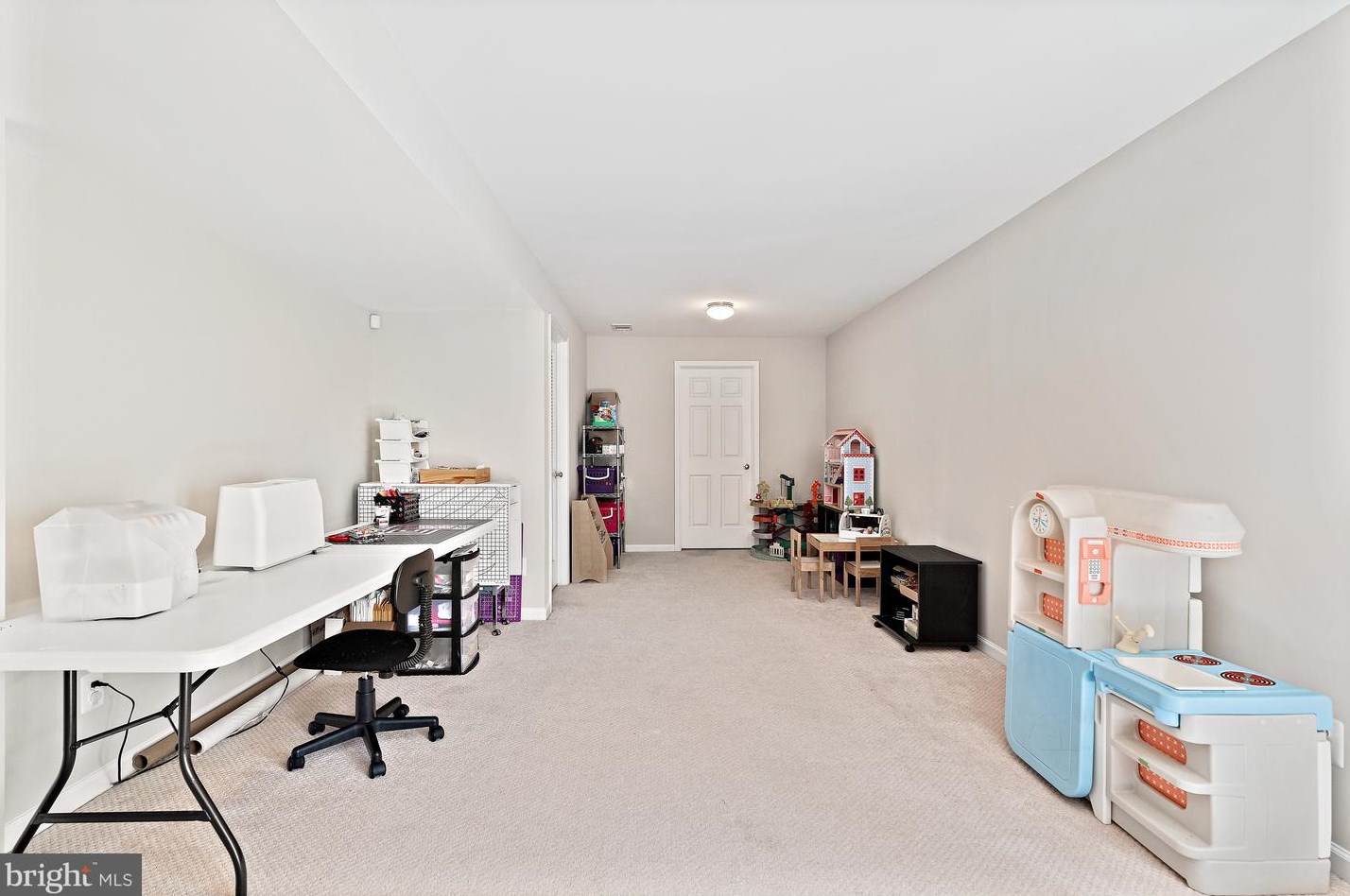 17725 Avenel Ln, Dumfries VA  22026-4569 exterior