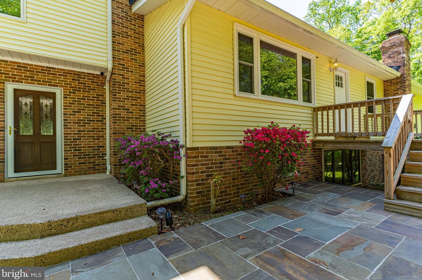 8907 Christine Pl, Manassas VA  20112-3173 exterior