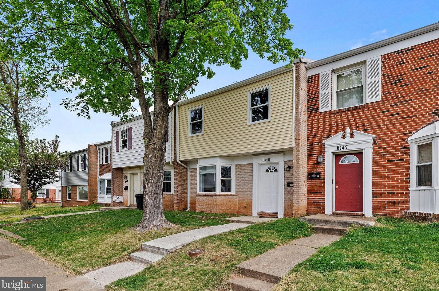 8145 Community Dr, Manassas VA  20109-3555 exterior