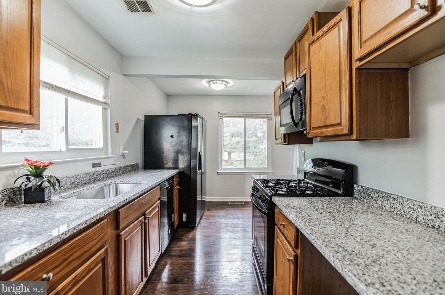 7501 Sage St, Manassas VA  20109-7211 exterior